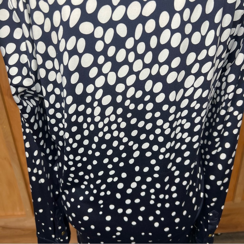 BCBG MAXAZRIA luxury Polka Dot V-Neck Women's Top |  Size - Picture 10 of 12